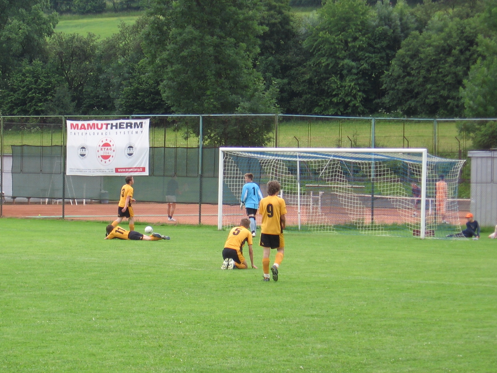 po Markově sóle je v Loučské obraně pohroma 0-2.jpg